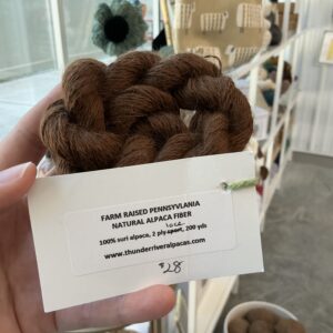 TRF #15 Alpaca : lace, medium brown